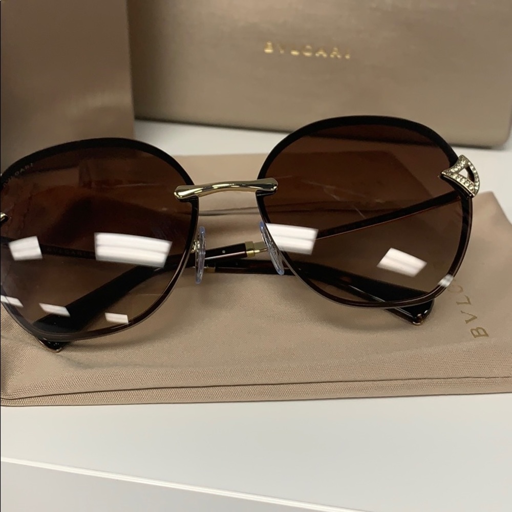 BVULGARI women’s sunglasses - Picture 3 of 12